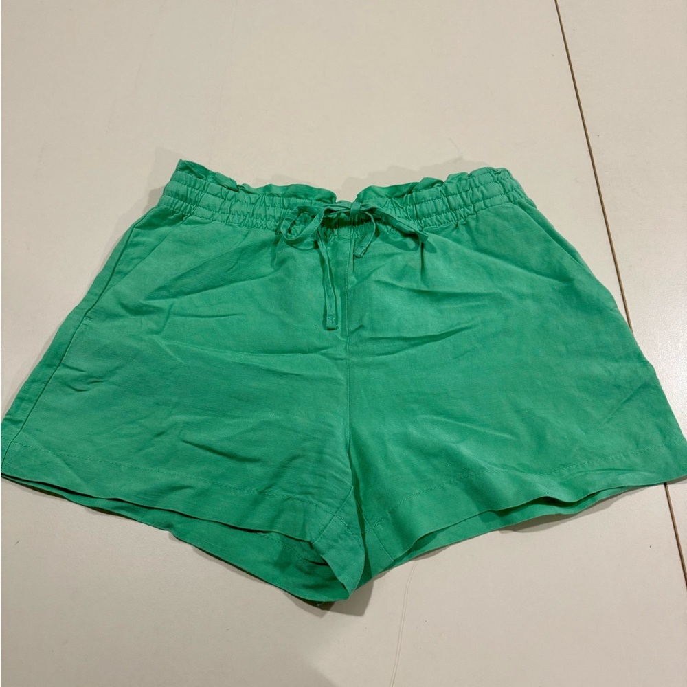 Loft green linen shorts S